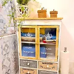 Apartment Napoli شقة نابولي