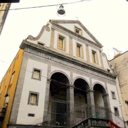Apartment Napoli * نابولي